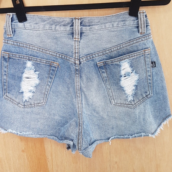Slasher denim short - Picture 3 of 4